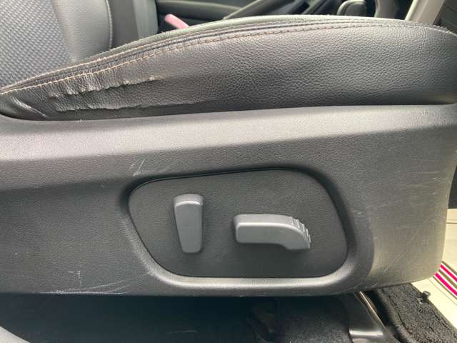 スバル フォレスター ２．０ＸＴ アイサイト ４ＷＤ H25年 (関東) 99