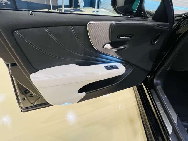 レクサス ＬＳ５００ｈ ５００Ｈ Ｆスポーツ ４ＷＤ R6年 (東海) 99