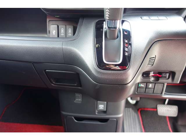 ホンダ Ｎ　ＢＯＸ カスタム ６６０ Ｌ ターボ R3年 () 99