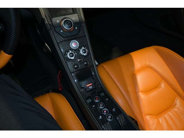 マクラーレン ＭＰ４−１２Ｃ スパイダー ３．８ H25年 (関東) 99