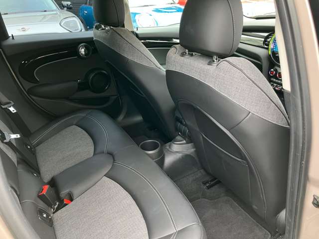 ミニ ミニ クーパーＳ ５ドア ＤＣＴ R4年 (近畿) 99