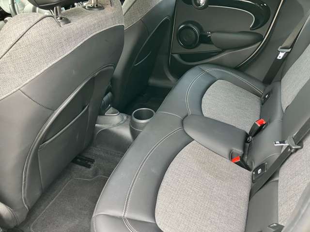 ミニ ミニ クーパーＳ ５ドア ＤＣＴ R4年 (近畿) 99