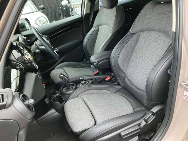 ミニ ミニ クーパーＳ ５ドア ＤＣＴ R4年 (近畿) 99