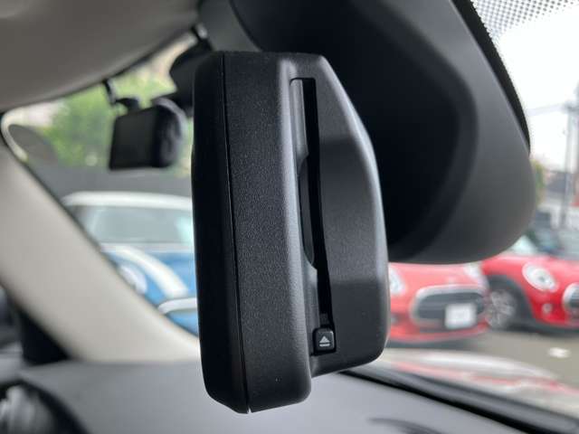 ミニ ミニ クーパーＳ ５ドア ＤＣＴ R4年 (近畿) 99