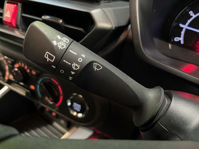 トヨタ ライズ １．０ Ｘ ４ＷＤ R5年 (北海道) 99