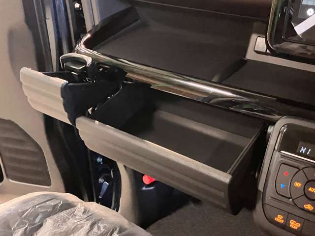 スズキ スペーシア　ギア ６６０ カスタム ハイブリッド ＸＳターボ ４ＷＤ R7年 (北海道) 99