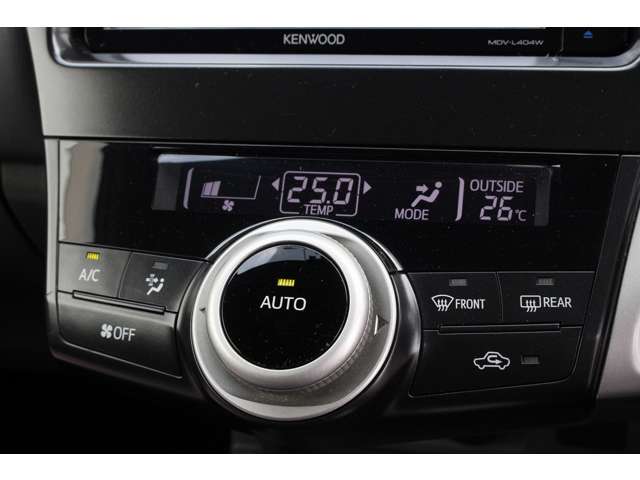 トヨタ プリウスΑ １．８ Ｓ ツーリングセレクション H25年 (関東) 99