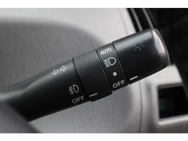 トヨタ プリウスΑ １．８ Ｓ ツーリングセレクション H25年 (関東) 99