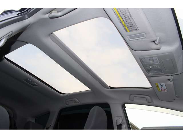 トヨタ プリウスΑ １．８ Ｓ ツーリングセレクション H25年 (関東) 99