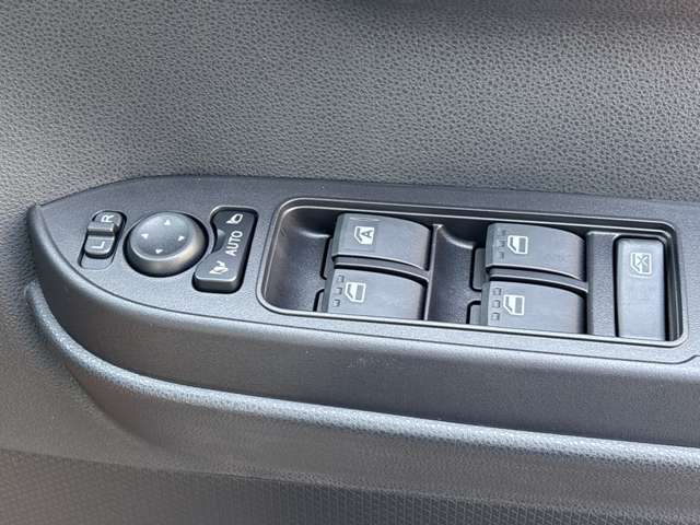 ダイハツ タント ６６０ カスタム Ｘ R6年 (近畿) 99