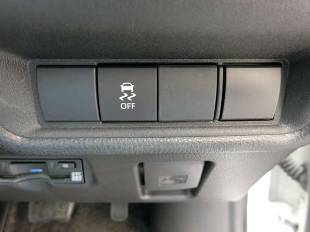 トヨタ シエンタ　ハイブリッド ハイブリッド １．５ Ｚ R5年 (中国) 99