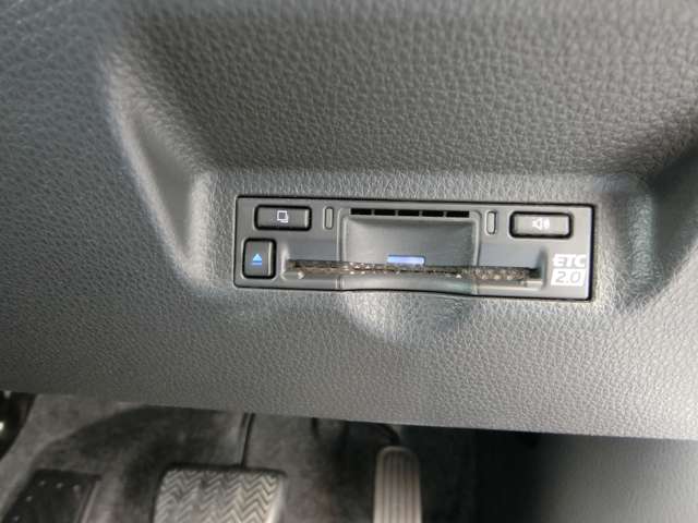 トヨタ シエンタ　ハイブリッド ハイブリッド １．５ Ｚ R5年 (中国) 99