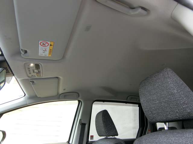 トヨタ シエンタ　ハイブリッド ハイブリッド １．５ Ｚ R5年 (中国) 99