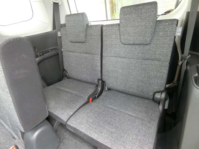 トヨタ シエンタ　ハイブリッド ハイブリッド １．５ Ｚ R5年 (中国) 99