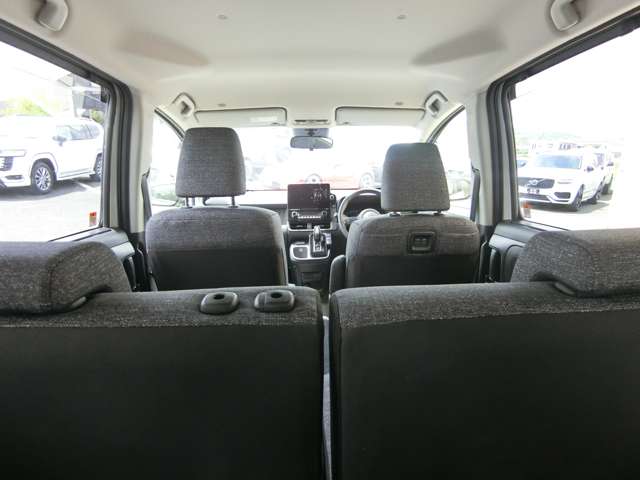 トヨタ シエンタ　ハイブリッド ハイブリッド １．５ Ｚ R5年 (中国) 99