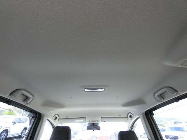 トヨタ シエンタ　ハイブリッド ハイブリッド １．５ Ｚ R5年 (中国) 99