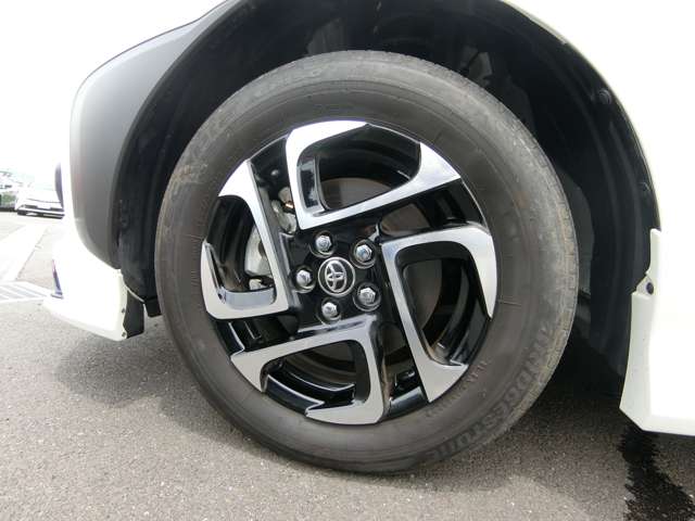 トヨタ シエンタ　ハイブリッド ハイブリッド １．５ Ｚ R5年 (中国) 99