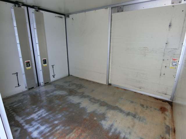 ダイハツ ハイゼットトラック ６６０ カラー鋼板簡易保冷車 ハイルーフ H27年 (中国) 99