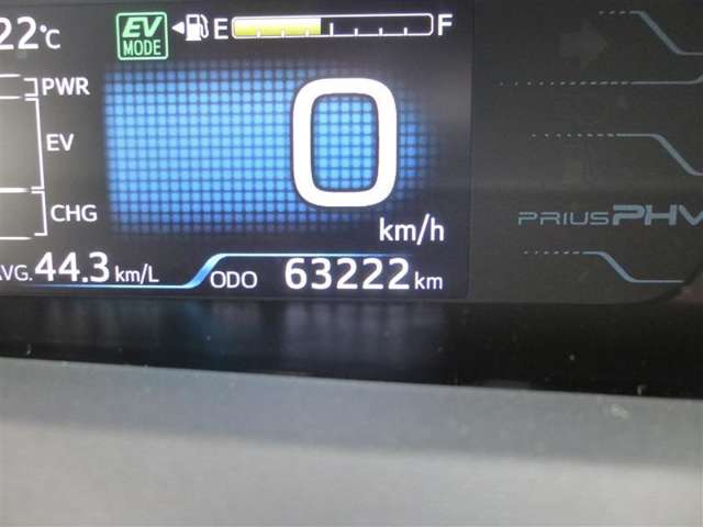 トヨタ プリウスＰＨＶ １．８ Ａ プレミアム H29年 (東北) 99
