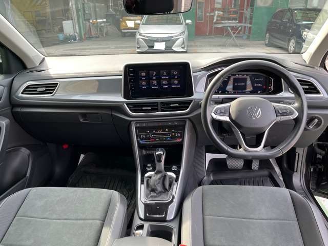 フォルクスワーゲン Ｔ－ＲＯＣ ＴＳＩ スタイル R5年 (東海) 99