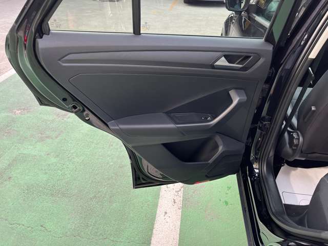 フォルクスワーゲン Ｔ－ＲＯＣ ＴＳＩ スタイル R5年 (東海) 99