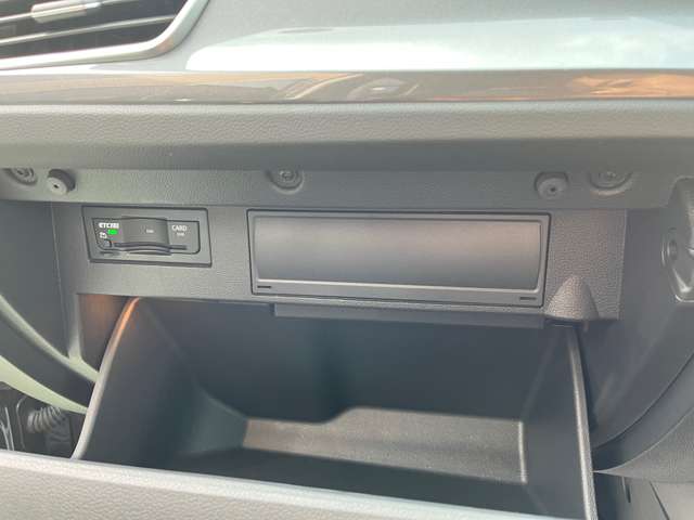 フォルクスワーゲン Ｔ－ＲＯＣ ＴＳＩ スタイル R5年 (東海) 99