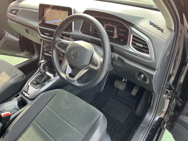 フォルクスワーゲン Ｔ－ＲＯＣ ＴＳＩ スタイル R5年 (東海) 99