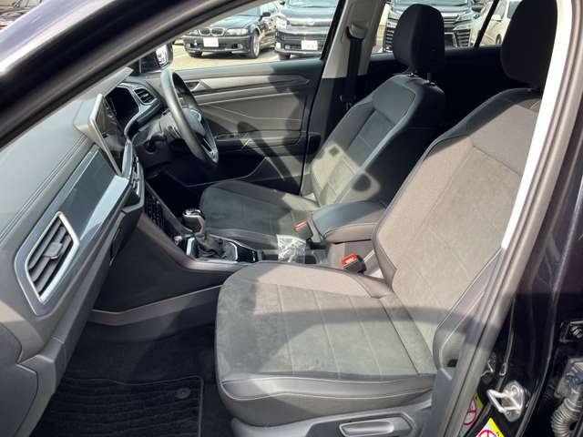 フォルクスワーゲン Ｔ－ＲＯＣ ＴＳＩ スタイル R5年 (東海) 99