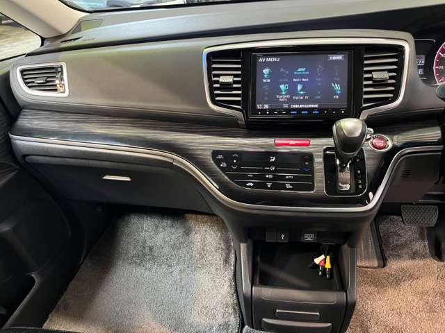 ホンダ オデッセイ ２．４ アブソルート ４ＷＤ H26年 (北海道) 99