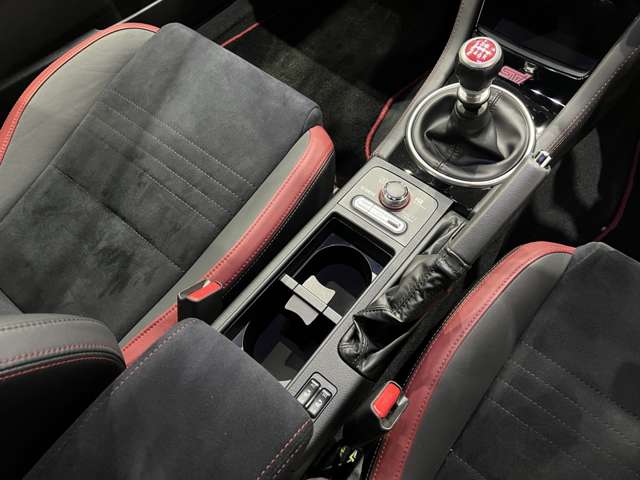 スバル ＷＲＸ　ＳＴＩ ＳＴＩ ２．０ ４ＷＤ H30年 (関東) 99