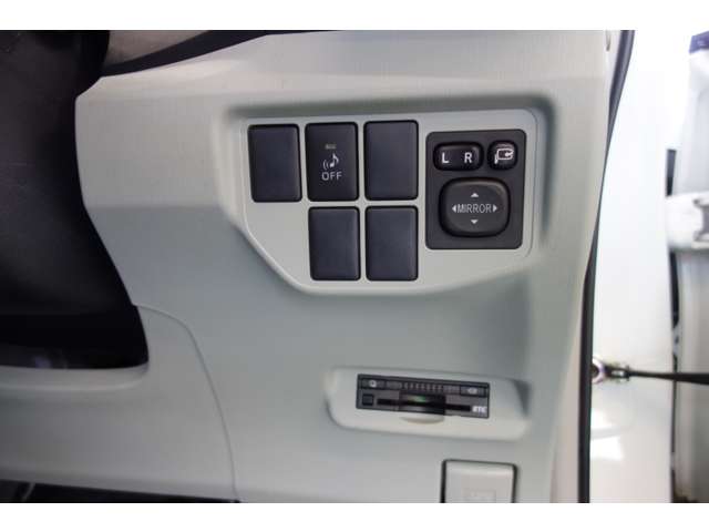 トヨタ プリウス １．８ Ｇ H26年 () 99