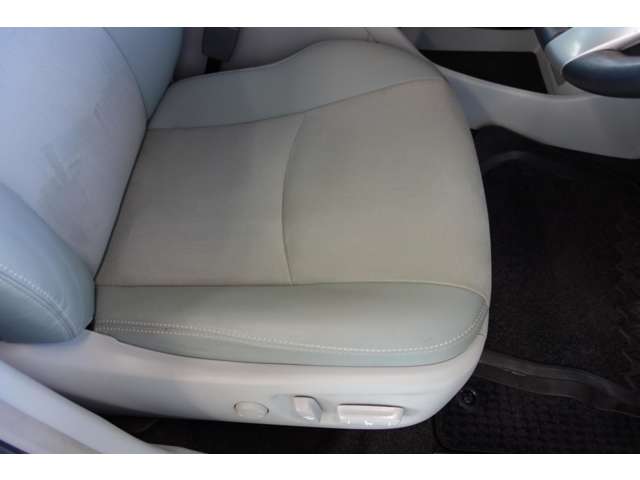 トヨタ プリウス １．８ Ｇ H26年 () 99