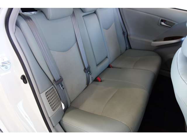 トヨタ プリウス １．８ Ｇ H26年 () 99