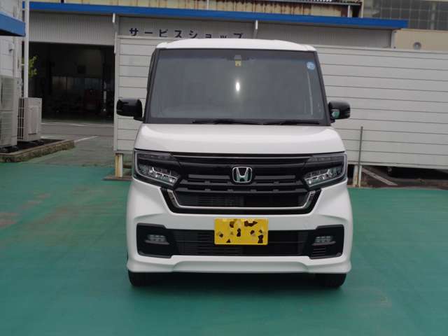 ホンダ Ｎ　ＢＯＸ カスタム ６６０ Ｌ ターボ スタイルプラス ブラック ４ＷＤ R4年 () 99