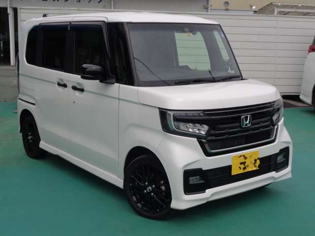 ホンダ Ｎ　ＢＯＸ カスタム ６６０ Ｌ ターボ スタイルプラス ブラック ４ＷＤ R4年 () 99