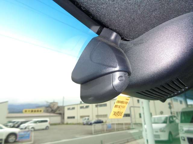 ホンダ Ｎ　ＢＯＸ カスタム ６６０ Ｌ ターボ スタイルプラス ブラック ４ＷＤ R4年 () 99