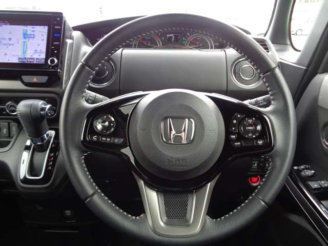 ホンダ Ｎ　ＢＯＸ カスタム ６６０ Ｌ ターボ スタイルプラス ブラック ４ＷＤ R4年 () 99