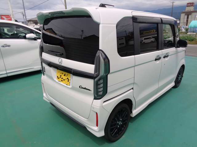 ホンダ Ｎ　ＢＯＸ カスタム ６６０ Ｌ ターボ スタイルプラス ブラック ４ＷＤ R4年 () 99