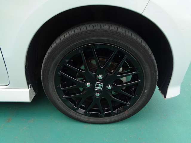 ホンダ Ｎ　ＢＯＸ カスタム ６６０ Ｌ ターボ スタイルプラス ブラック ４ＷＤ R4年 () 99