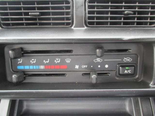 ダイハツ ハイゼットトラック ６６０ エアコン・パワステスペシャル ３方開 ４ＷＤ H16年 (中国) 99