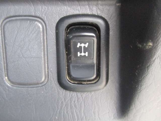 ダイハツ ハイゼットトラック ６６０ エアコン・パワステスペシャル ３方開 ４ＷＤ H16年 (中国) 99