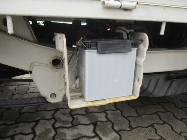 ダイハツ ハイゼットトラック ６６０ エアコン・パワステスペシャル ３方開 ４ＷＤ H16年 (中国) 99