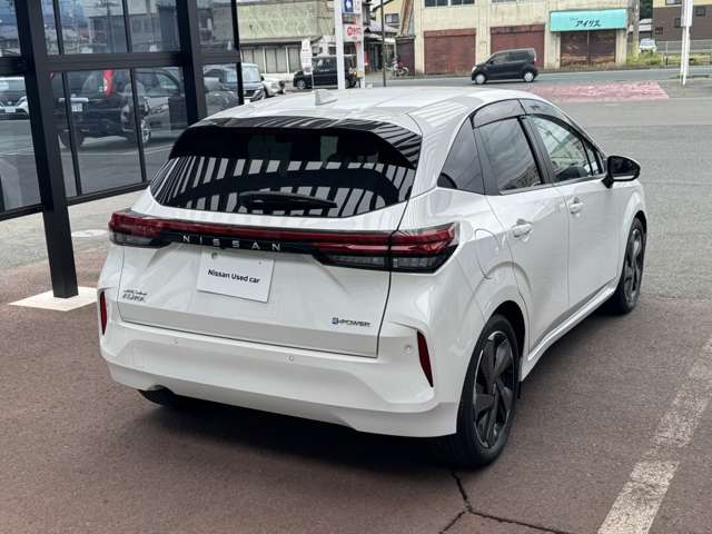 日産 ノートオーラ １．２ Ｇ レザーエディション R4年 (東北) 99