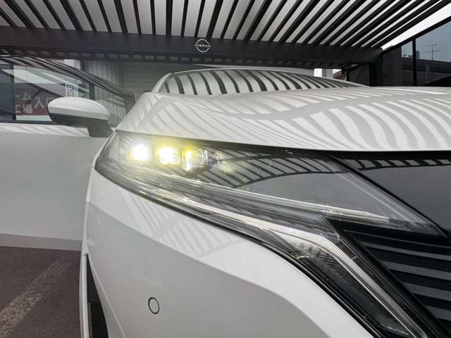 日産 ノートオーラ １．２ Ｇ レザーエディション R4年 (東北) 99