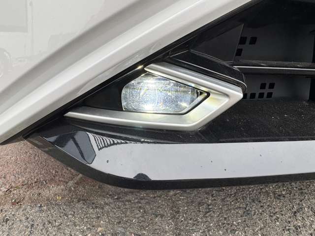 日産 ノートオーラ １．２ Ｇ レザーエディション R4年 (東北) 99