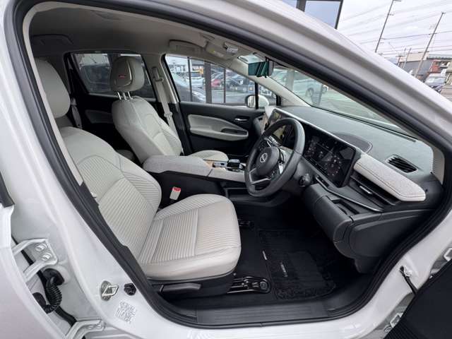 日産 ノートオーラ １．２ Ｇ レザーエディション R4年 (東北) 99