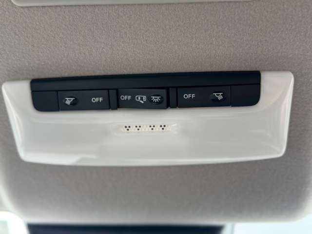 日産 ノートオーラ １．２ Ｇ レザーエディション R4年 (東北) 99