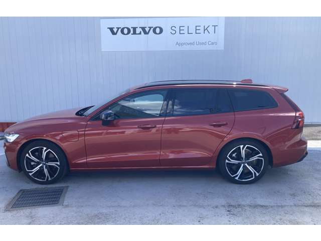 ボルボ Ｖ６０ リチャージ アルティメット Ｔ６ ＡＷＤ プラグイン ハイブリッド ４ＷＤ R5年 (関東) 99