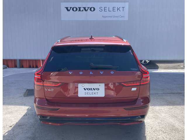 ボルボ Ｖ６０ リチャージ アルティメット Ｔ６ ＡＷＤ プラグイン ハイブリッド ４ＷＤ R5年 (関東) 99