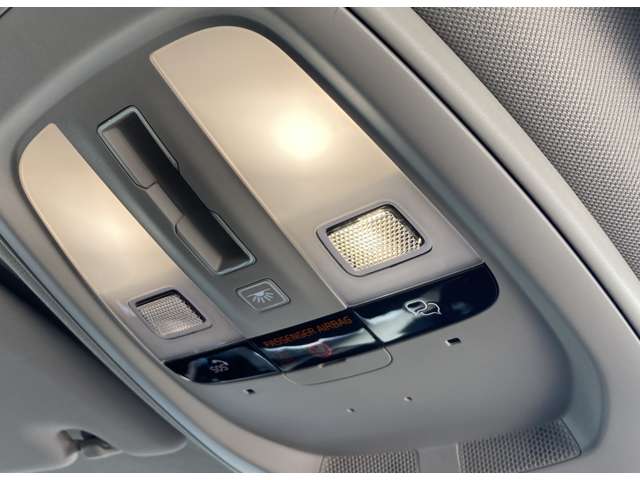 ボルボ Ｖ６０ リチャージ アルティメット Ｔ６ ＡＷＤ プラグイン ハイブリッド ４ＷＤ R5年 (関東) 99